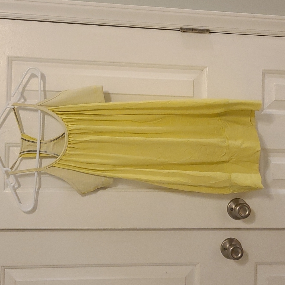 Lululemon size 8 yellow